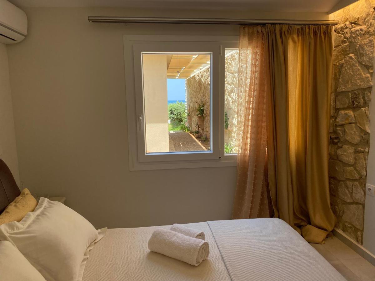 Nautilus House Villa Stalos Ngoại thất bức ảnh